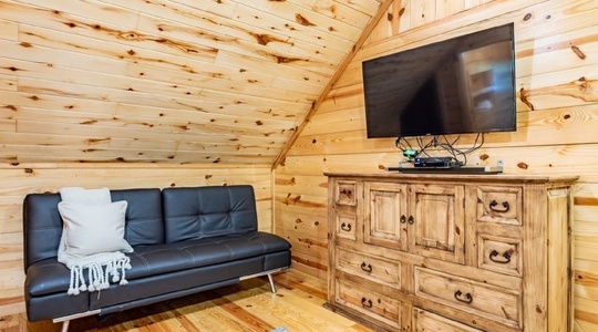 upstairs-bedroom2