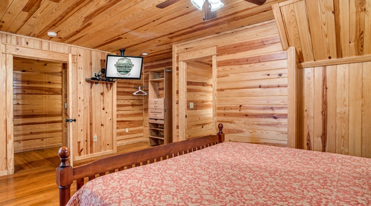 always-shady-cabin-hochatown-ok-bedroom-closet-tv