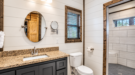 Into_the_Woods_bathroom_1