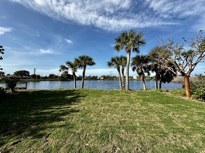 The back yard lake view.