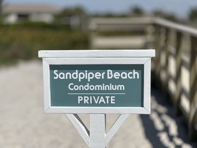 Welcome to Sandpiper Beach