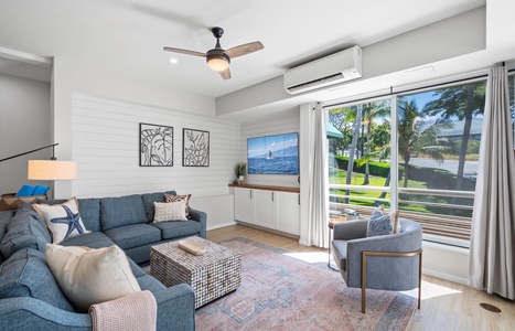 Stay cool with the split AC system throughout