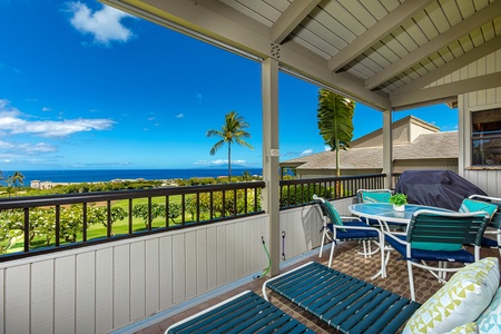 Large Lanai with Ocean and Fairway Views!