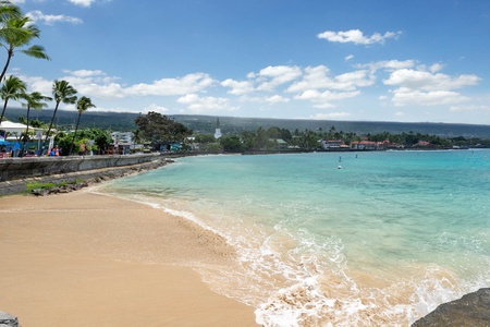 Take a dip in the ocean at Kailua Pier.