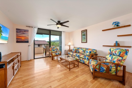 Living area with lanai access
