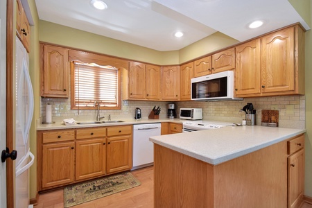 BR4_Kitchen1_med