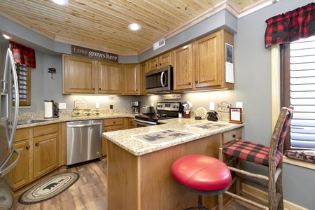 JUN6_Kitchen1_med