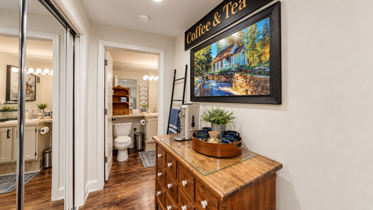Vail Trails Studio | 3B