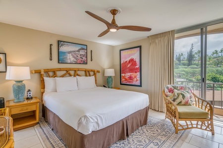 maui-kaanapali-villas-studio-514-bed-01