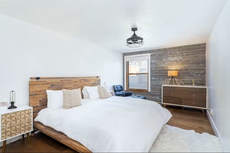 Primary bedroom 1 - King bed and en suite bath