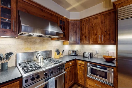Fully appointed kitchen