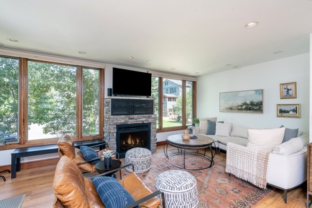 Telluride Lodge 333 - Blue Lake Lodge by Curate Telluride
