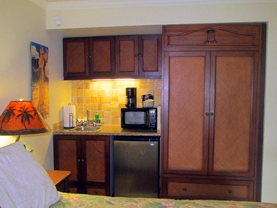 IOB-361-Kitchenette-800