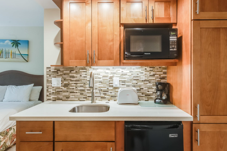 Castle at Maui Banyan T202A - Kitchenette