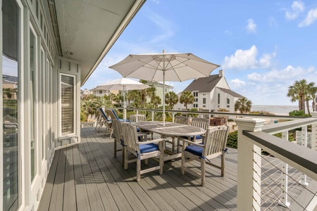 Outdoor Dining Area