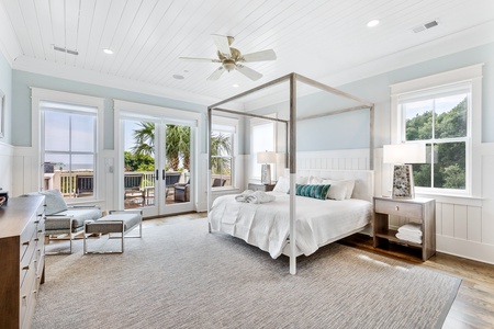 1st Floor Master Bedroom