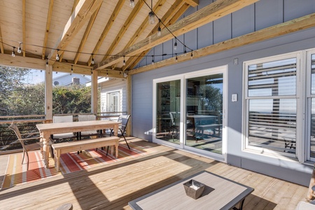 Screened porch 1