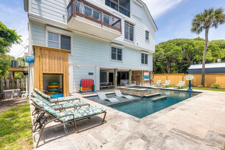 High Tide Private Pool Oasis – Enjoy a resort-style experience with in-water loungers, a sun-soaked deck, and plenty of seating just steps from the beach in Folly Beach, SC