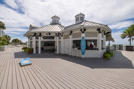 Sip your morning coffee on the clubhouse deck, with ocean breezes and the smell of salt air all around you