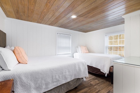 Downstairs bedroom 4