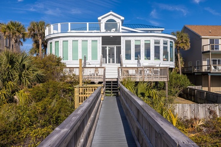 Welcome to Seashell's Folly, a distinctive pop art paradise located on the shores of Folly Beach