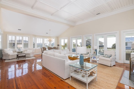 2nd Floor Living Room