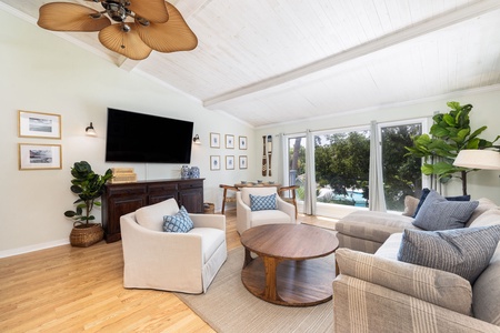 Living Area Overlooking Pool