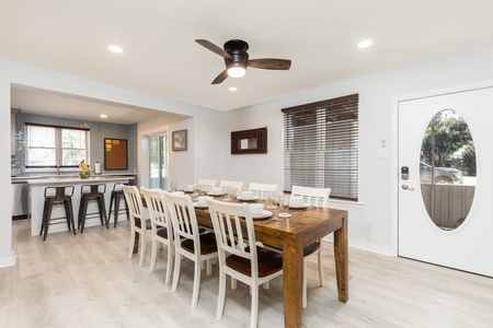 Enter to your dining area with kitchen nearby
