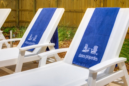 Outdoor lounge chairs