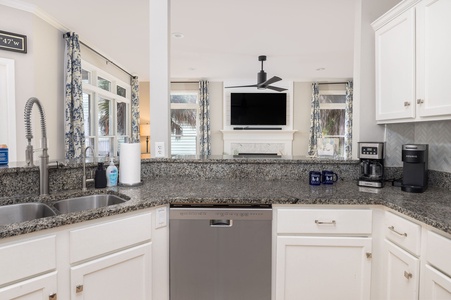 Open view to the living room.