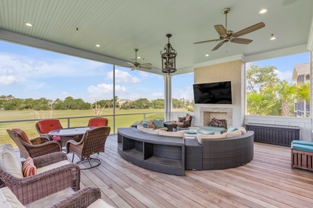 Screened In Outdoor Living Area