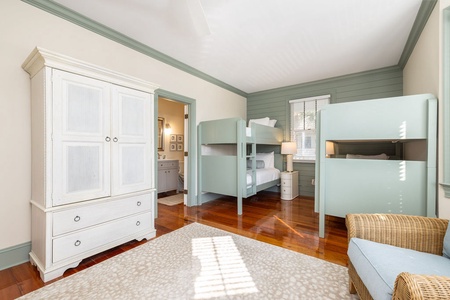 Twin Bunk Room