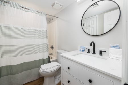 Twin En Suite Bathroom