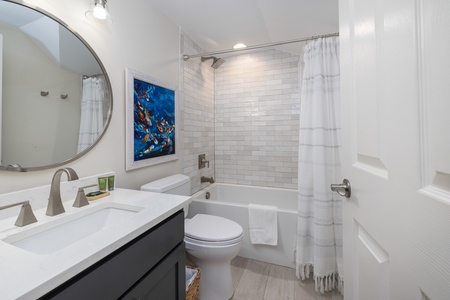 Your twin trundle room offers its own en suite bathroom