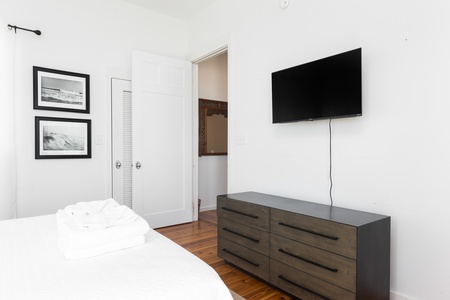 Upstairs Queen Bedroom