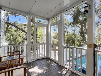 Screened-in Porch