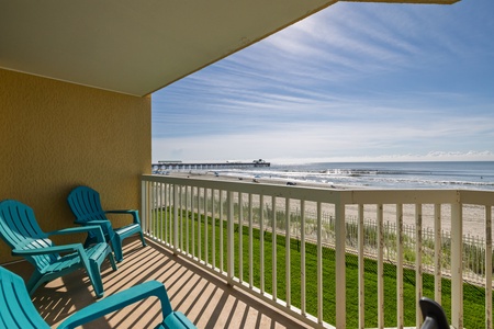 Enjoy views of the Folly Pier from the comfort of your balcony