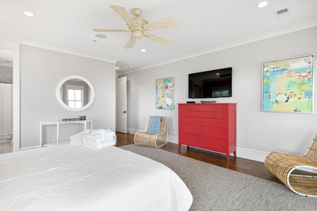 2nd Floor RIGHT King Bedroom