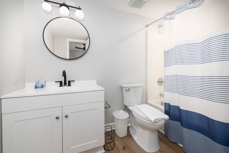 A tub-shower combo is included in your queen bathroom