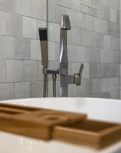 Soaker Tub