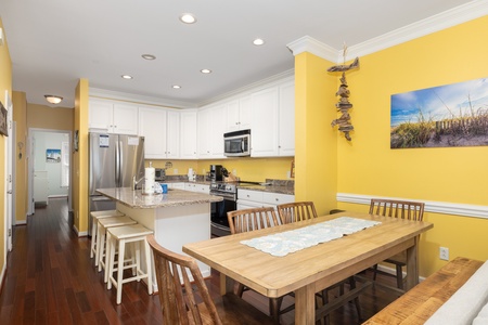 Your dining room table is ready for large families, seating up to 6 people