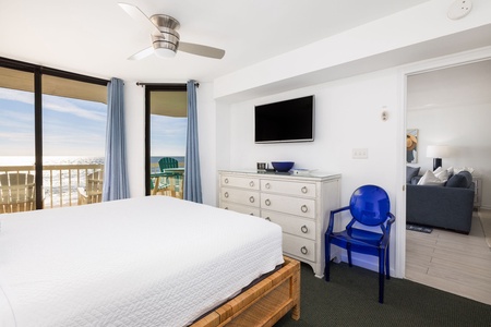 Sea Folly - Oceanfront Primary King Suite