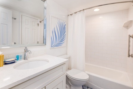 Sea Folly - Twin Bathroom