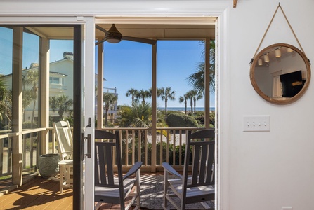 Screened in Porch Off Family Room