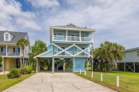Welcome to Once Upon A Tide, a charming 4-bedroom, 3-bath marshfront retreat located on beautiful Folly Beach