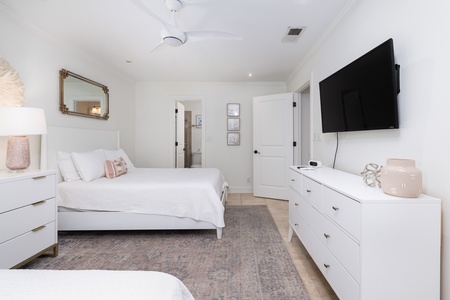 Full Bedroom