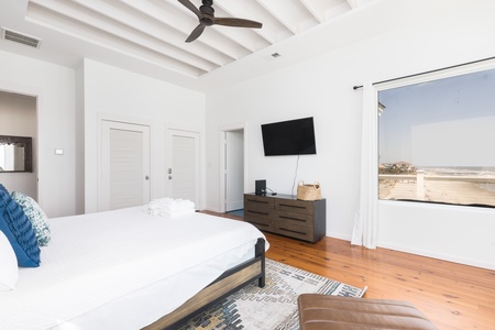 Upstairs Primary King Bedroom