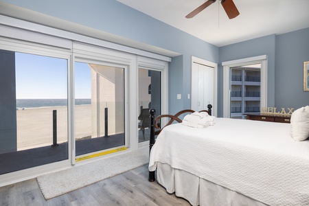 Queen Bedroom