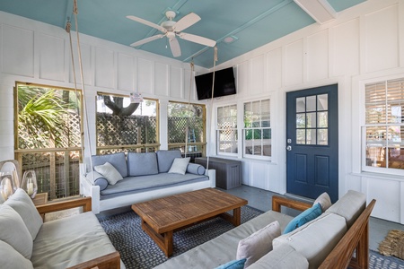 Screened-in Porch