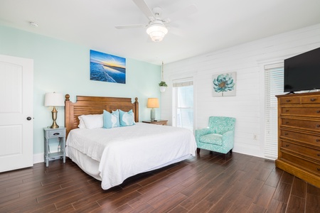 Bedroom #2 | Second Floor King Bedroom - Riverside